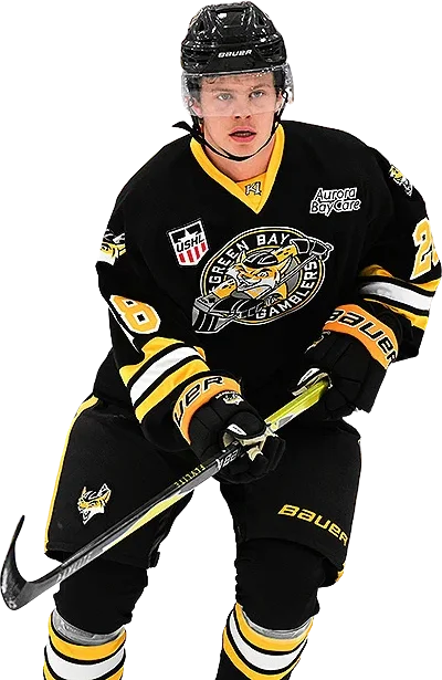 Cruz Martin playing for the Green Bay Gamblers