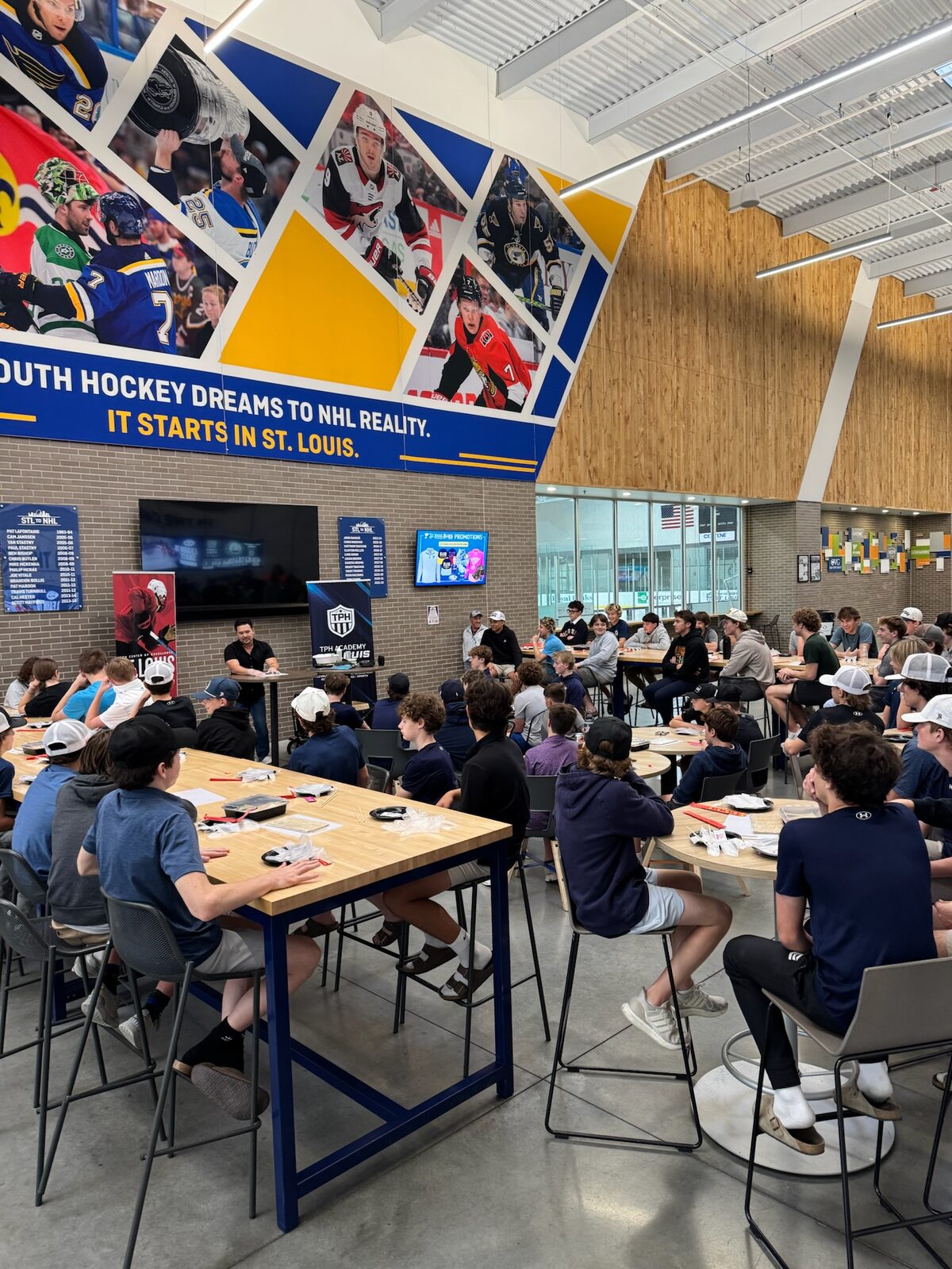 Students at lunch in the CCIC lobby